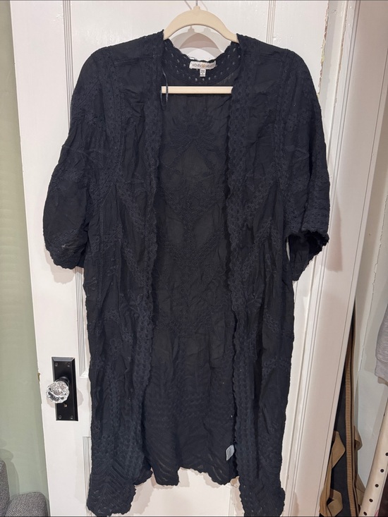 Woven Heart Jackets & Blazers - Woven Heart Black Lace Open-Front Kimono